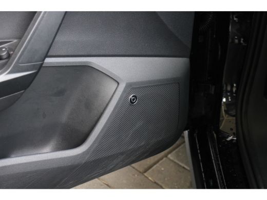 Seat Arona 1.0 TSI FR Limited Edition | 1e eig. | NL auto | Navi | Apple Carplay | Clima | Adapt. Cruise | 18'' ActivLease financial lease