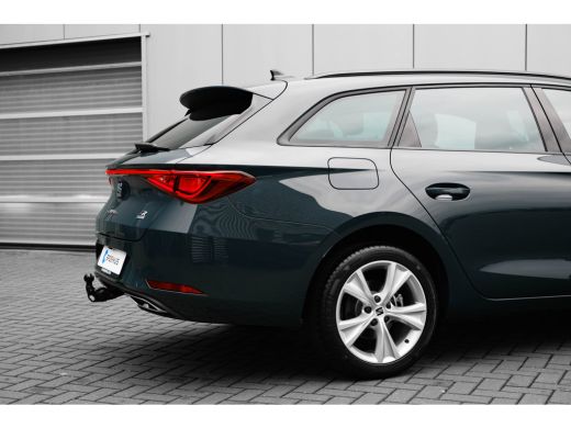 Seat Leon FR Business - eHybrid | Achteruitrijcamera | Automatisch dimmende binnenspiegel | Dakhemel uitgev... ActivLease financial lease