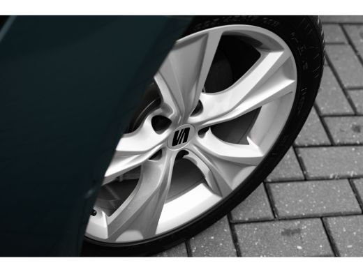 Seat Leon FR Business - eHybrid | Achteruitrijcamera | Automatisch dimmende binnenspiegel | Dakhemel uitgev... ActivLease financial lease