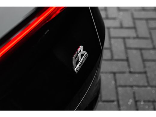 Seat Leon Sportstourer FR Business - eHybrid | Achteruitrijcamera | Automatisch dimmende binnenspiegel | Da... ActivLease financial lease