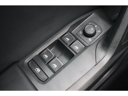 Seat Leon FR Business - eHybrid | Achteruitrijcamera | Automatisch dimmende binnenspiegel | Dakhemel uitgev... ActivLease financial lease