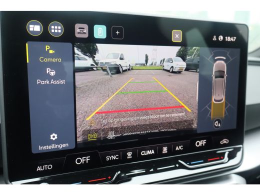 Seat Leon FR Business - eHybrid | Achteruitrijcamera | Automatisch dimmende binnenspiegel | Dakhemel uitgev... ActivLease financial lease