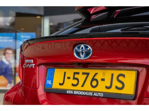 Toyota C-HR 2.0 Hybrid First Edition | Achteruitrijcamera | Apple Carplay/Android Auto|telefoonintegratie pre... ActivLease financial lease