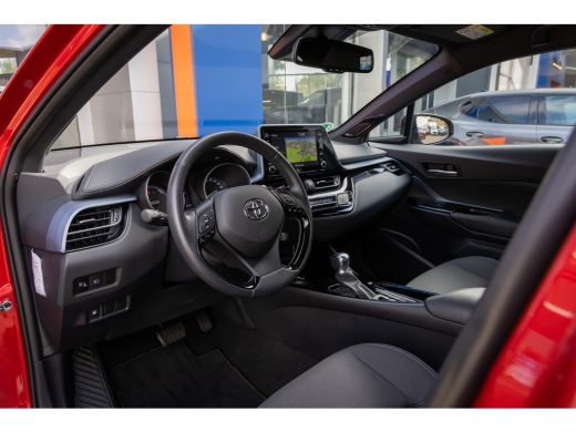Toyota C-HR 2.0 Hybrid First Edition | Achteruitrijcamera | Apple Carplay/Android Auto|telefoonintegratie pre... ActivLease financial lease
