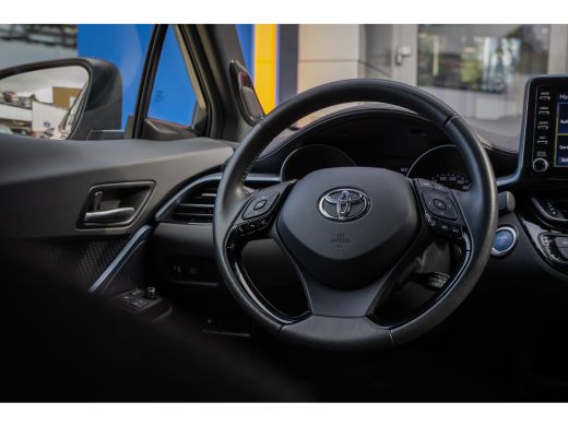Toyota C-HR 2.0 Hybrid First Edition | Achteruitrijcamera | Apple Carplay/Android Auto|telefoonintegratie pre... ActivLease financial lease