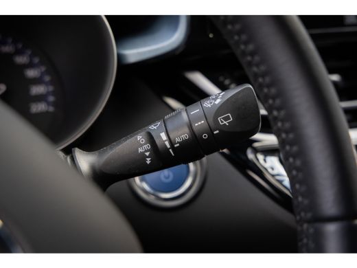 Toyota C-HR 2.0 Hybrid First Edition | Achteruitrijcamera | Apple Carplay/Android Auto|telefoonintegratie pre... ActivLease financial lease