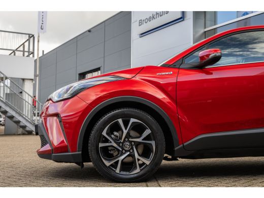 Toyota C-HR 2.0 Hybrid First Edition | Achteruitrijcamera | Apple Carplay/Android Auto|telefoonintegratie pre... ActivLease financial lease