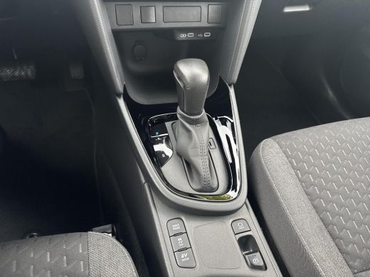 Toyota Yaris Cross 1.5 Hybrid 115 First Edition | 06-10141018 Voor meer informatie ActivLease financial lease