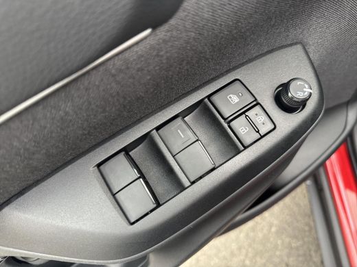 Toyota Yaris Cross 1.5 Hybrid 115 First Edition | 06-10141018 Voor meer informatie ActivLease financial lease