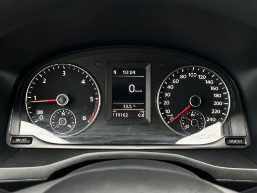 Volkswagen Caddy 2.0 TDI 123 PK / L1H1 / 4x4 / 4Motion / 1e EIG. / ACHTERKLEP / TREKHAAK / INRICHTING / AIRCO / CR... ActivLease financial lease