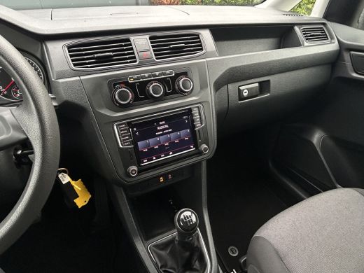 Volkswagen Caddy 2.0 TDI 123 PK / L1H1 / 4x4 / 4Motion / 1e EIG. / ACHTERKLEP / TREKHAAK / INRICHTING / AIRCO / CR... ActivLease financial lease