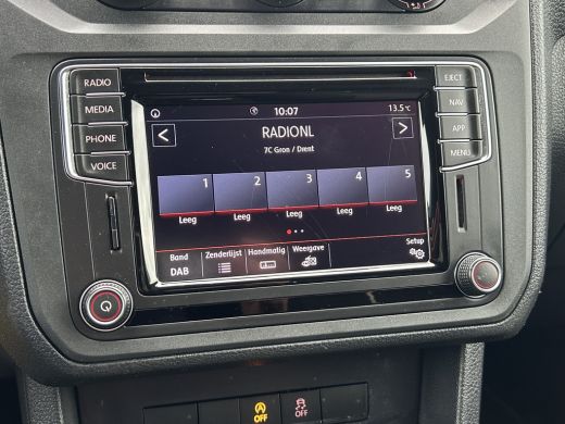 Volkswagen Caddy 2.0 TDI 123 PK / L1H1 / 4x4 / 4Motion / 1e EIG. / ACHTERKLEP / TREKHAAK / INRICHTING / AIRCO / CR... ActivLease financial lease