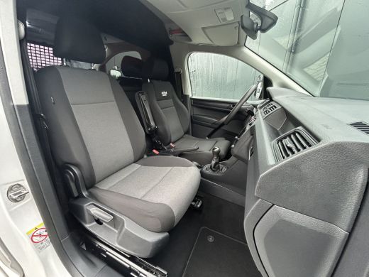 Volkswagen Caddy 2.0 TDI 123 PK / L1H1 / 4x4 / 4Motion / 1e EIG. / ACHTERKLEP / TREKHAAK / INRICHTING / AIRCO / CR... ActivLease financial lease