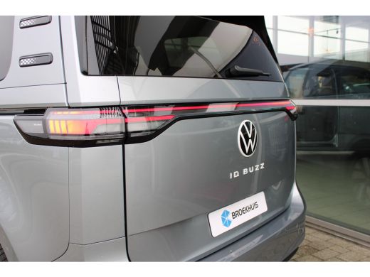 Volkswagen ID. Buzz Pro Bulli 7-Zits Pakket | Design Pakket Plus | Open & Close Pakket | Trekhaak | Navigatie | Trave... ActivLease financial lease