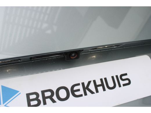 Volkswagen ID. Buzz Pro Bulli 7-Zits Pakket | Design Pakket Plus | Open & Close Pakket | Trekhaak | Navigatie | Trave... ActivLease financial lease