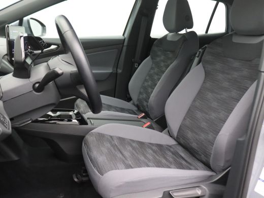 Volkswagen ID.4 Limited Edition 52 kWh 170PK Aut. SOH 93%, Warmtepomp, Voorruitverwarming, Keyless, PDC voor en a... ActivLease financial lease