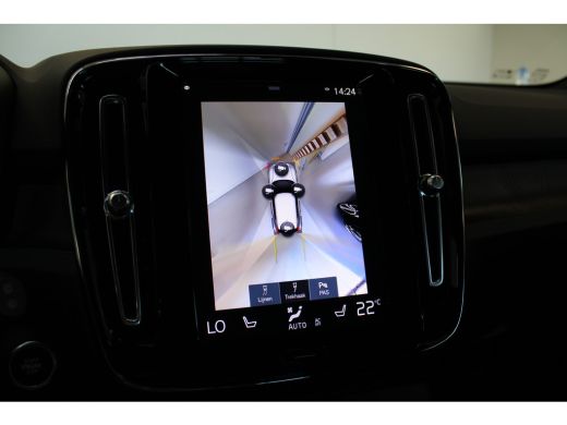 Volvo  XC40 T4 211PK Plus Dark | Voorruitverwarming | Trekhaak | PDC + 360° Camera | Adaptive Cruise control ... ActivLease financial lease