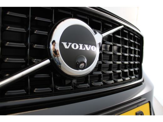 Volvo  XC40 T4 211PK Plus Dark | Voorruitverwarming | Trekhaak | PDC + 360° Camera | Adaptive Cruise control ... ActivLease financial lease