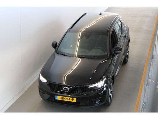 Volvo  XC40 T4 211PK Plus Dark | Voorruitverwarming | Trekhaak | PDC + 360° Camera | Adaptive Cruise control ... ActivLease financial lease