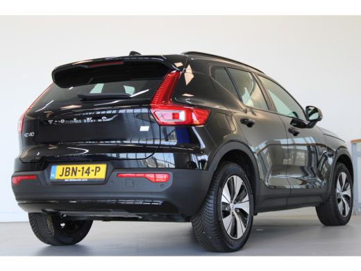Volvo  XC40 T4 211PK Plus Dark | Voorruitverwarming | Trekhaak | PDC + 360° Camera | Adaptive Cruise control ... ActivLease financial lease