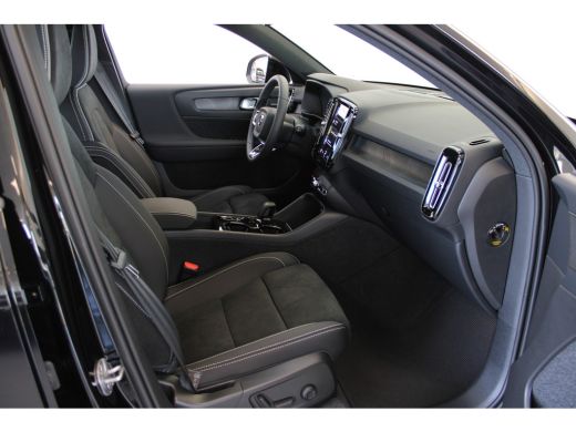 Volvo  XC40 T4 211PK Plus Dark | Voorruitverwarming | Trekhaak | PDC + 360° Camera | Adaptive Cruise control ... ActivLease financial lease
