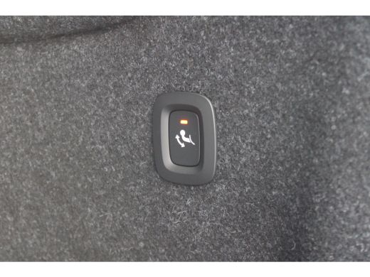 Volvo  XC40 T4 211PK Plus Dark | Voorruitverwarming | Trekhaak | PDC + 360° Camera | Adaptive Cruise control ... ActivLease financial lease