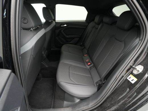 Audi A1 Sportback Sportback 25 TFSI 95pk S Line edition Navi via App Pdc Clima Cruise ActivLease financial lease