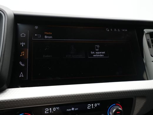 Audi A1 Sportback Sportback 25 TFSI 95pk S Line edition Navi via App Pdc Clima Cruise ActivLease financial lease