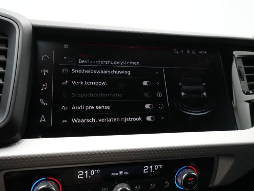 Audi A1 Sportback Sportback 25 TFSI 95pk S Line edition Navi via App Pdc Clima Cruise ActivLease financial lease