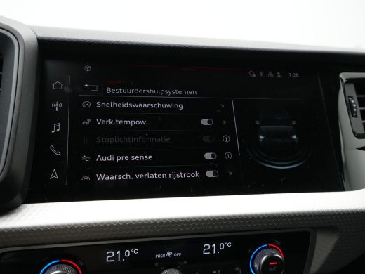 Audi A1 Sportback Sportback 25 TFSI S Line edition Navi via App Clima Pdc Led ActivLease financial lease