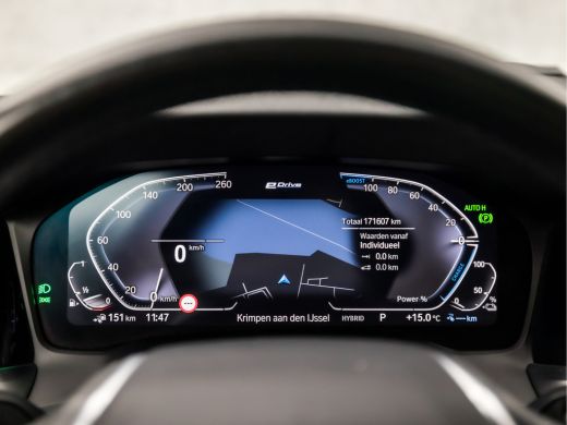 BMW 3 Serie 330e Sportline 293Pk Automaat (APPLE CARPLAY, GROOT NAVI, ZWART HEMEL, COGNAC LEDER, CAMERA, STOE... ActivLease financial lease