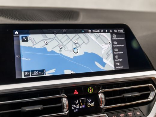 BMW 3 Serie 330e Sportline 293Pk Automaat (APPLE CARPLAY, GROOT NAVI, ZWART HEMEL, COGNAC LEDER, CAMERA, STOE... ActivLease financial lease