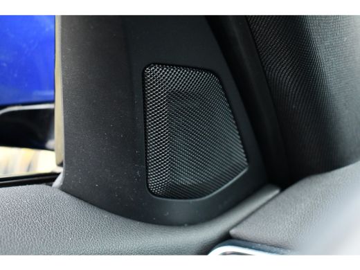 BMW 3 Serie 330e xDrive M-Sport Pro Pano M-zetels ACC HUD 19inch El-klep ActivLease financial lease