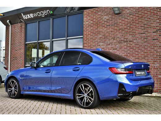 BMW 3 Serie 330e xDrive M-Sport Pro Pano M-zetels ACC HUD 19inch El-klep ActivLease financial lease