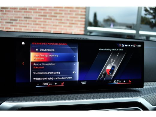 BMW 3 Serie Touring 330e xDrive M-Sport Pro Pano M-zetels ACC HUD 19inch El-klep ActivLease financial lease