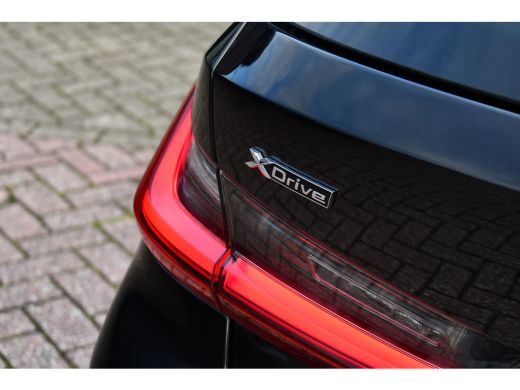 BMW 3 Serie Touring 330e xDrive M-Sport Pro Pano M-zetels ACC HUD 19inch El-klep ActivLease financial lease