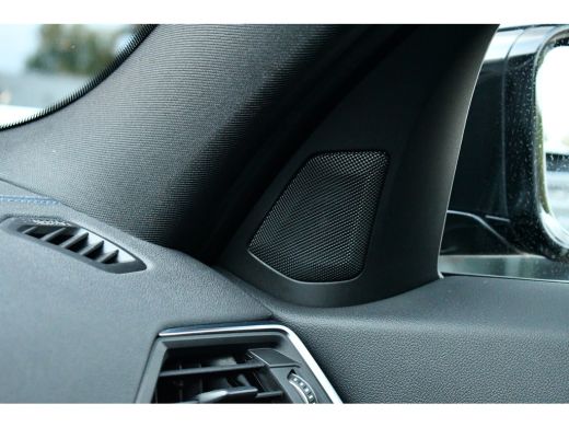 BMW 3 Serie Touring 330e xDrive M-Sport Pro Pano M-zetels ACC HUD 19inch El-klep ActivLease financial lease