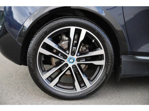 BMW i3 S 184pk Executive 120Ah 42 kWh/Sunroof/W-pomp/Camera/3-fase/20" ActivLease financial lease