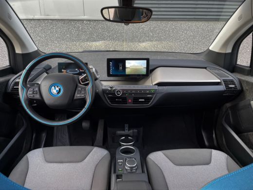 BMW i3 S 184pk Executive 120Ah 42 kWh/Sunroof/W-pomp/Camera/3-fase/20" ActivLease financial lease
