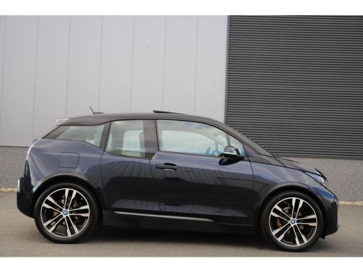 BMW i3 S 184pk Executive 120Ah 42 kWh/Sunroof/W-pomp/Camera/3-fase/20" ActivLease financial lease