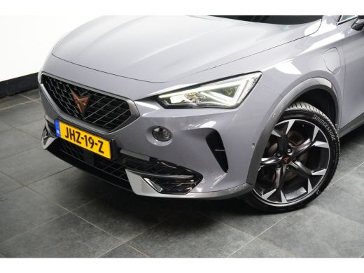 CUPRA Formentor 1.4 e-Hybrid VZ 245PK Performance TREKHAAK | APP. CONNECT | CAMERA | CRUISE CONTROL | LED ActivLease financial lease