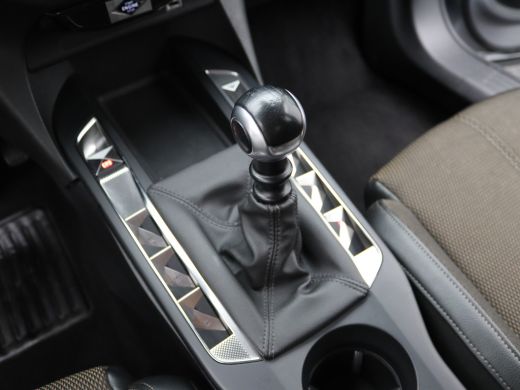 DS DS 3 Crossback 1.2 PureTech Business | Achterbank in delen neerklapbaar | Achteruitrijcamera | Afwijke... ActivLease financial lease