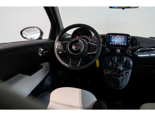 Fiat 500 1.0 Hybrid Dolcevita | Panoramadak | Aplpe Carplay & Android Auto | Lichtmetalen velgen | Airco |... ActivLease financial lease