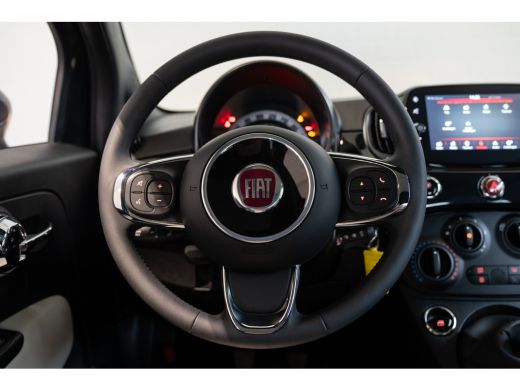 Fiat 500 1.0 Hybrid Dolcevita | Panoramadak | Aplpe Carplay & Android Auto | Lichtmetalen velgen | Airco |... ActivLease financial lease