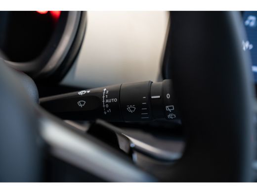 Fiat 600 1.2 Hybrid La Prima | Achteruitrijcamera | Apple Carplay/Android Auto|telefoonintegratie premium ... ActivLease financial lease