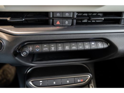 Fiat 600 1.2 Hybrid La Prima | Achteruitrijcamera | Apple Carplay/Android Auto|telefoonintegratie premium ... ActivLease financial lease