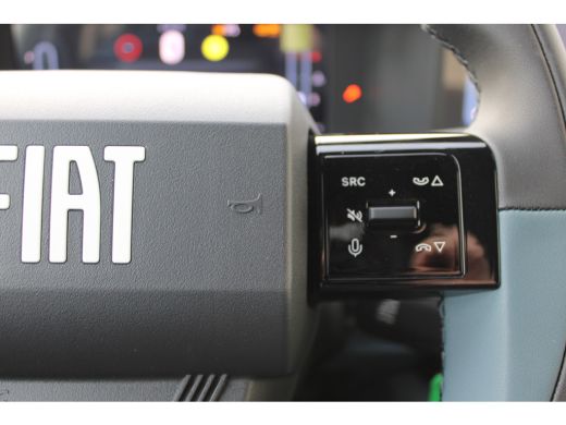 Fiat Grande Panda 1.2 Hybrid La Prima / Navigatie / Camera / Parkeersensoren / Carplay / Draadloos Telefoonlader / ... ActivLease financial lease