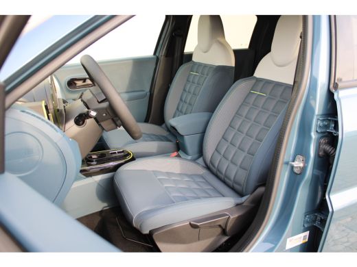 Fiat Grande Panda 1.2 Hybrid La Prima / Navigatie / Camera / Parkeersensoren / Carplay / Draadloos Telefoonlader / ... ActivLease financial lease