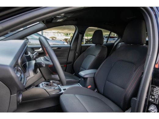 Ford Focus 1.0 EcoBoost Hybrid ST Line X Business | Achteruitrijcamera | Apple Carplay/Android Auto|telefoon... ActivLease financial lease