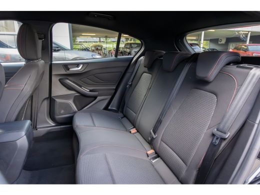 Ford Focus 1.0 EcoBoost Hybrid ST Line X Business | Achteruitrijcamera | Apple Carplay/Android Auto|telefoon... ActivLease financial lease